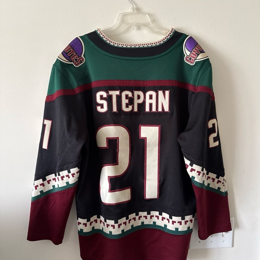 Men’s Fanatics Derek Stepan #21 Arizona Coyotes Retro Kachina Jersey Sz L - RARE - Picture 7 of 7